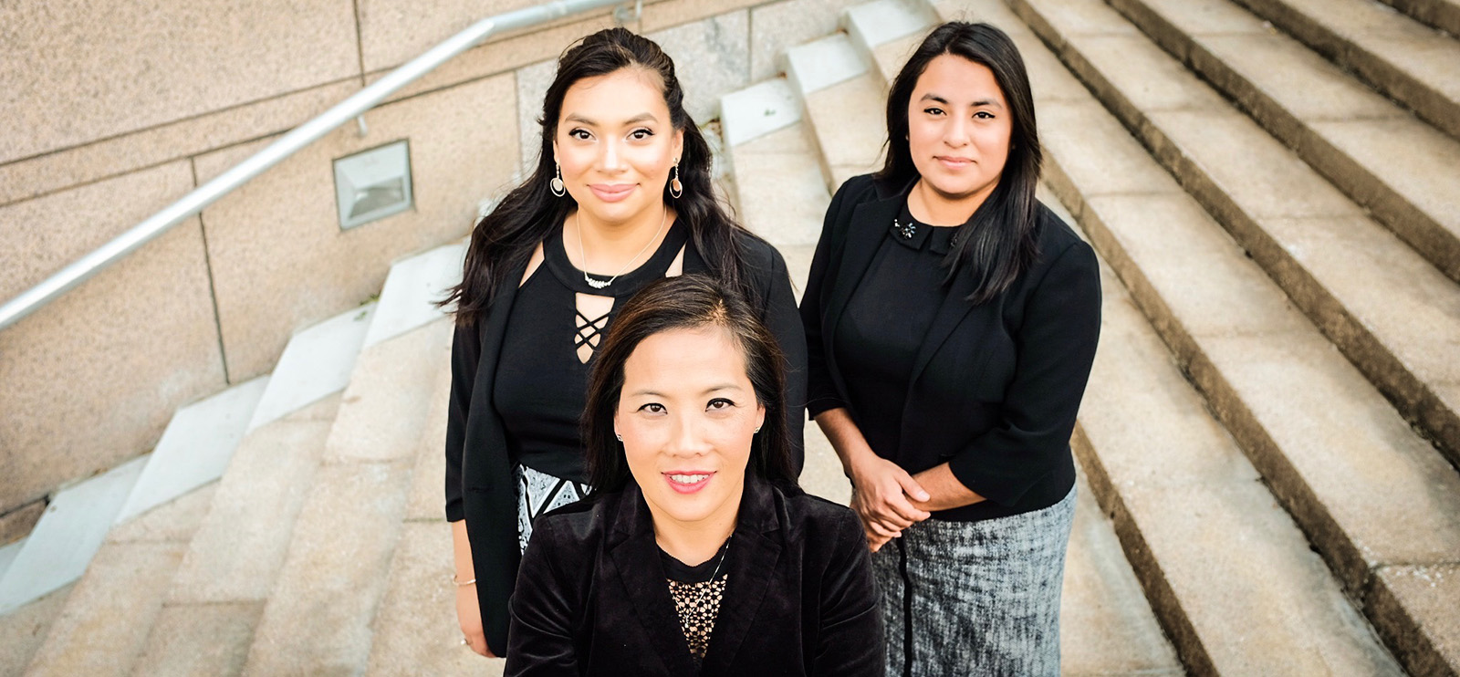 Law Firm PLLC Us BV | Contact